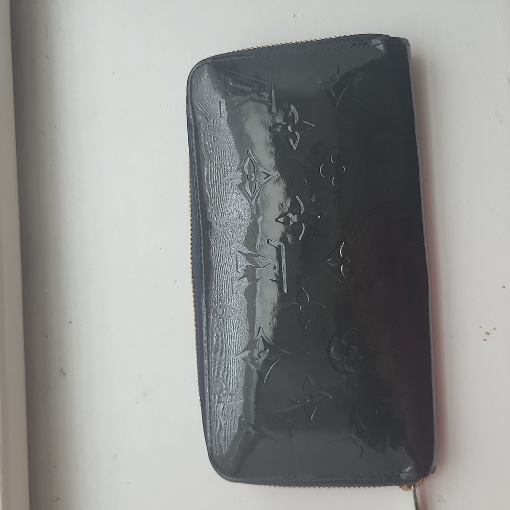 Authentic Dark brown vernis louis vuitton wallet